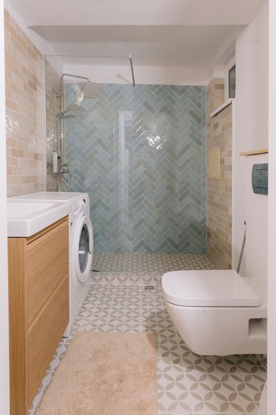 Universitate, ultracentral,